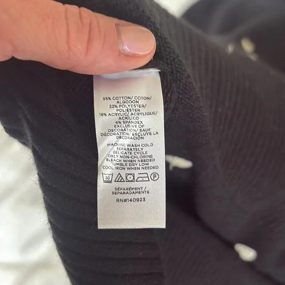 Loft sweater black/white hearts. NWT. Size Petite Medium. - Picture 4 of 4